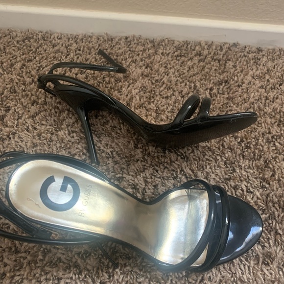 G by Guess black patent heels - Picture 5 of 7